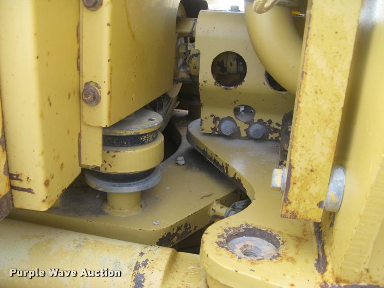 image for item L3892 1996 Caterpillar 140H VHP motor grader
