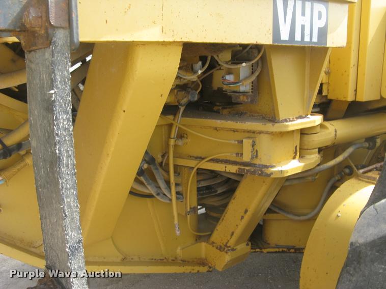 image for item L3892 1996 Caterpillar 140H VHP motor grader