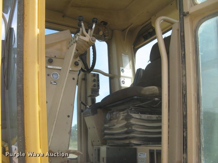 image for item L3892 1996 Caterpillar 140H VHP motor grader