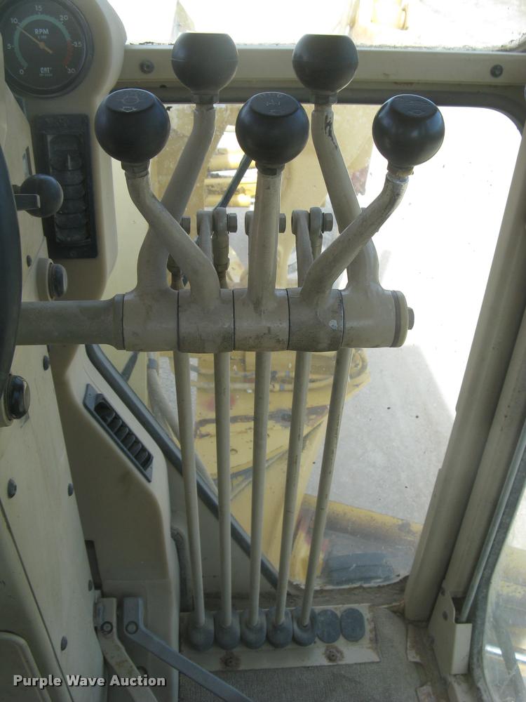 image for item L3892 1996 Caterpillar 140H VHP motor grader