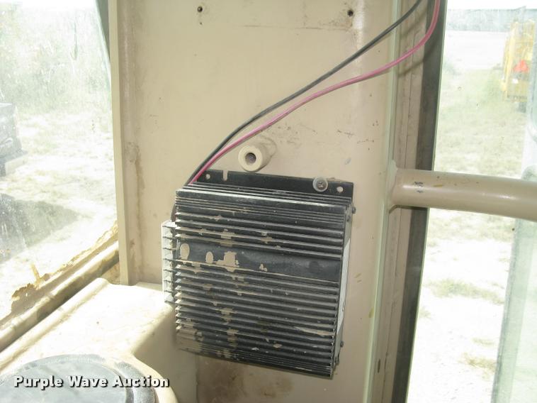 image for item L3892 1996 Caterpillar 140H VHP motor grader