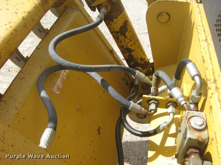 image for item L3892 1996 Caterpillar 140H VHP motor grader