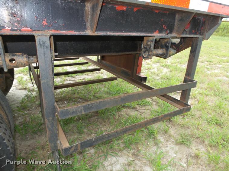 image for item L4003 1986 Brooks Brothers equipment trailer