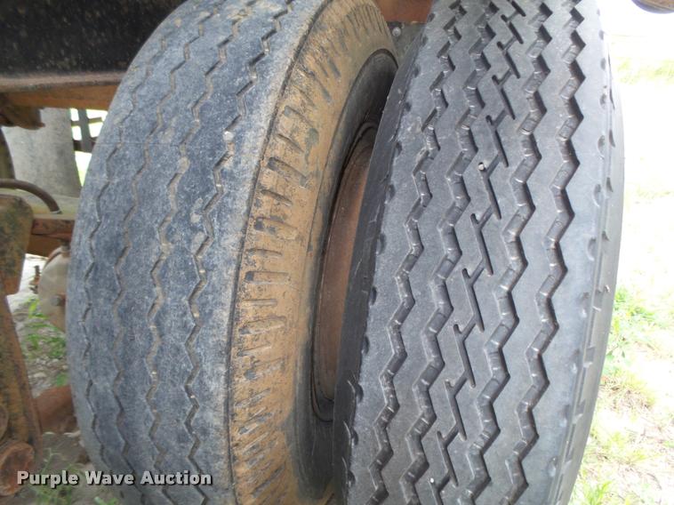 image for item L4003 1986 Brooks Brothers equipment trailer