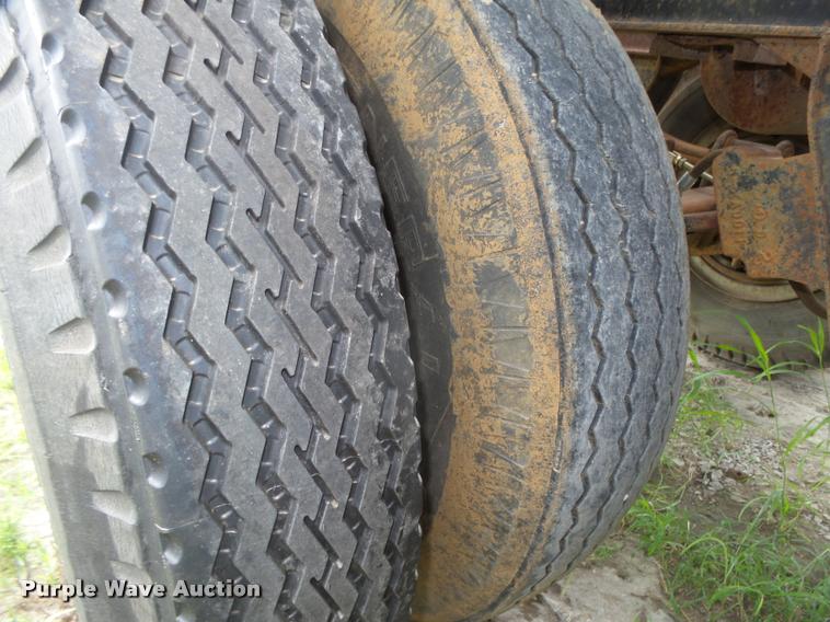 image for item L4003 1986 Brooks Brothers equipment trailer