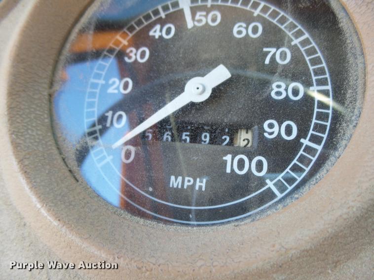 image for item L4044 1979 Ford 800 dump truck