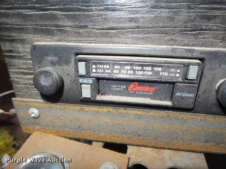 image for item L4044 1979 Ford 800 dump truck