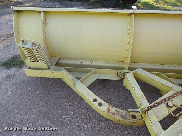 image for item L4044 1979 Ford 800 dump truck