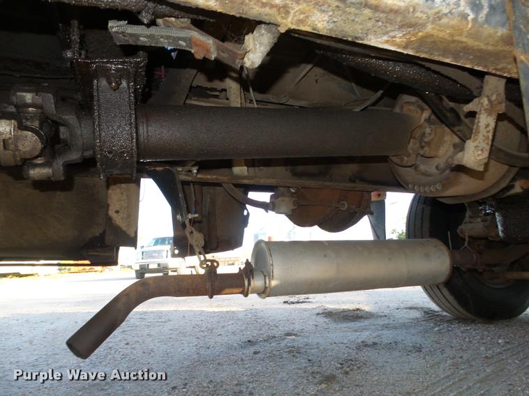 image for item L4044 1979 Ford 800 dump truck