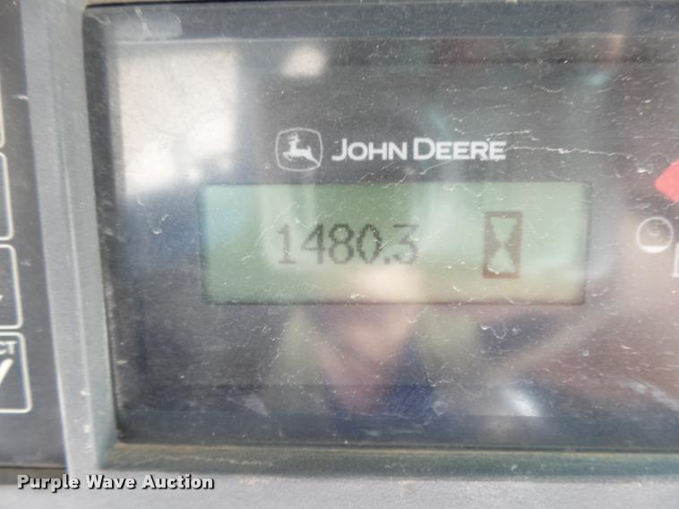 image for item L4047 2010 John Deere 318D skid steer