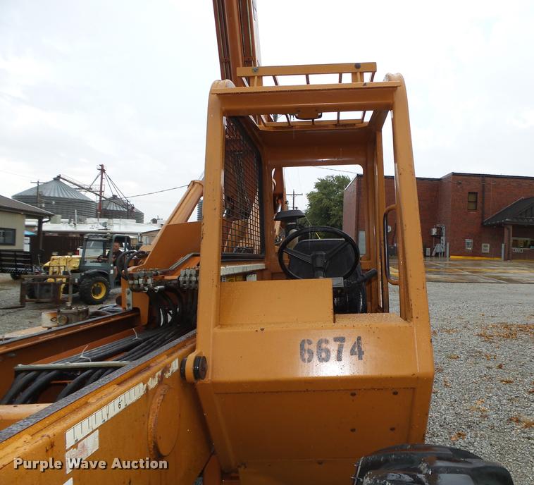 image for item L4049 Lull 844C-42 Highlander telehandler