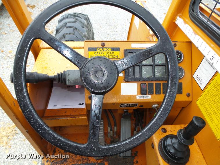 image for item L4049 Lull 844C-42 Highlander telehandler