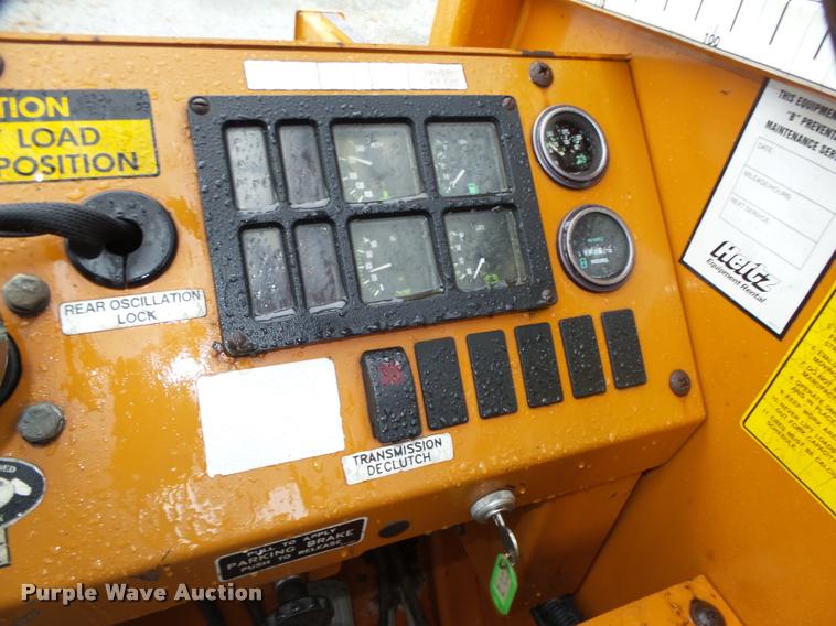 image for item L4049 Lull 844C-42 Highlander telehandler