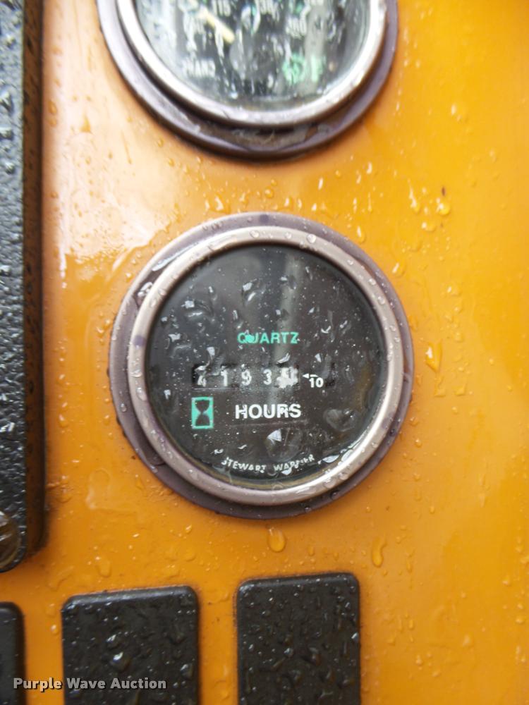 image for item L4049 Lull 844C-42 Highlander telehandler