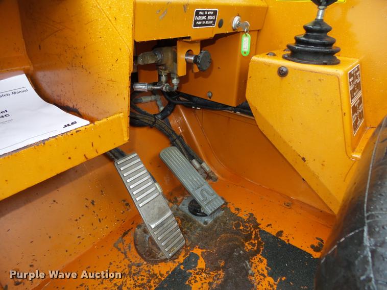 image for item L4049 Lull 844C-42 Highlander telehandler