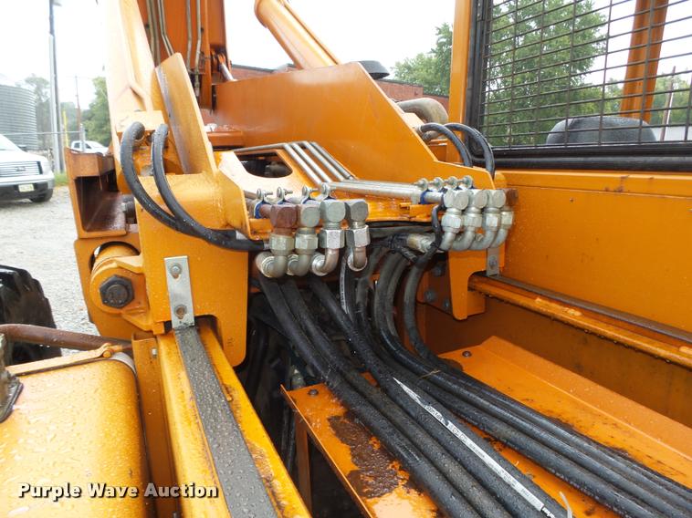 image for item L4049 Lull 844C-42 Highlander telehandler