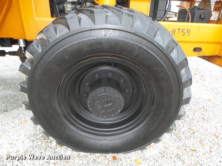 image for item L4049 Lull 844C-42 Highlander telehandler