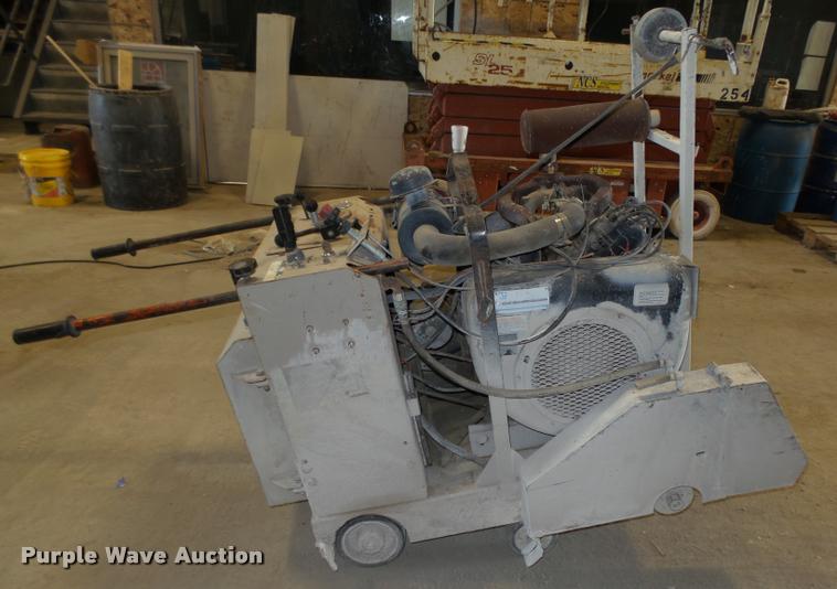 image for item L4061 Edco SS24-35 concrete saw