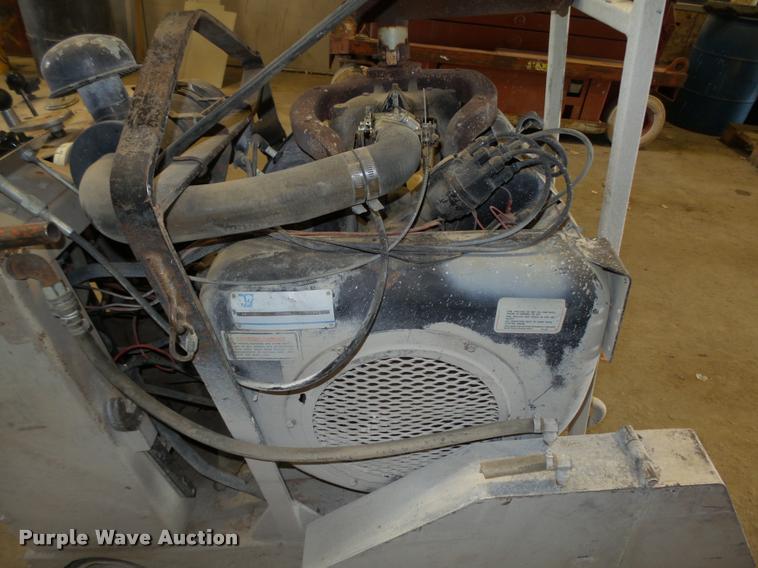 image for item L4061 Edco SS24-35 concrete saw