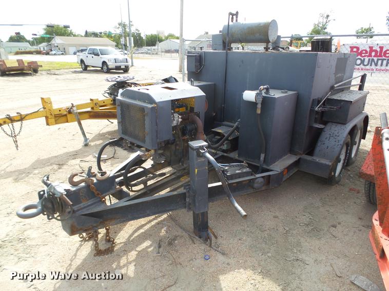 image for item L4062 1995 Crack Pro 400 tar kettle