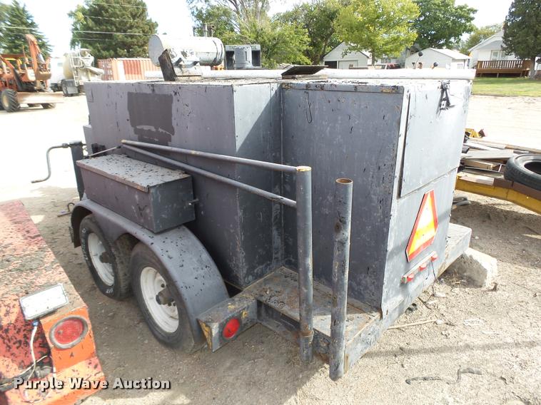 image for item L4062 1995 Crack Pro 400 tar kettle