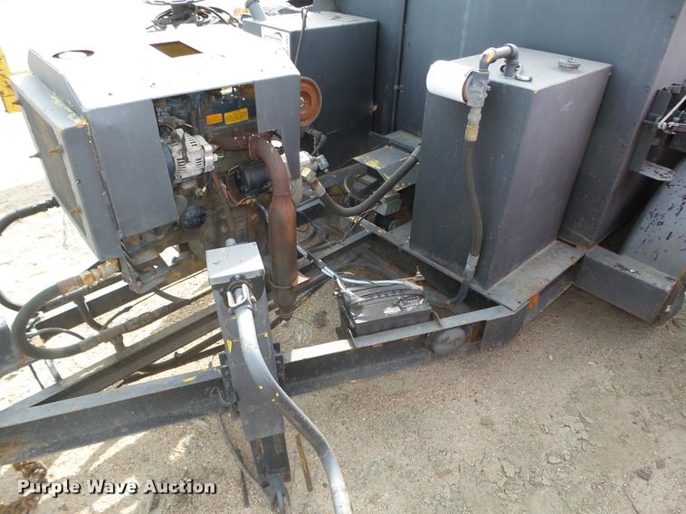 image for item L4062 1995 Crack Pro 400 tar kettle