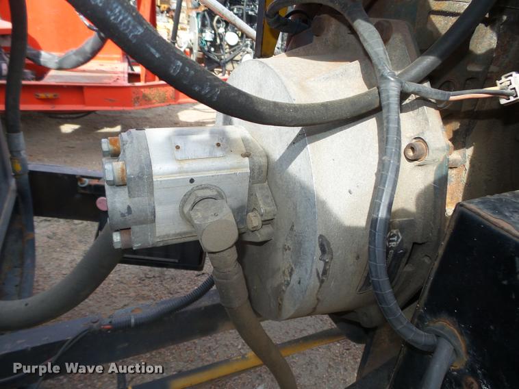 image for item L4062 1995 Crack Pro 400 tar kettle