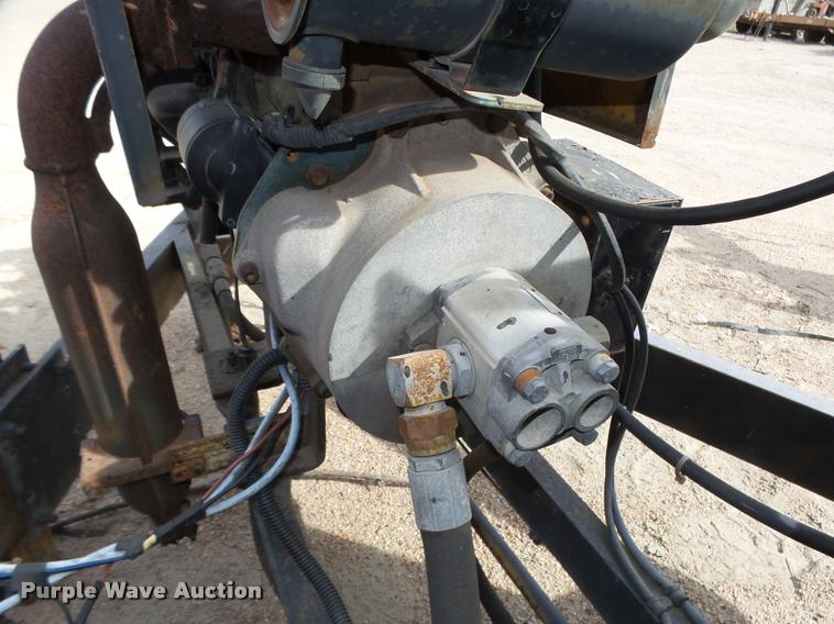 image for item L4062 1995 Crack Pro 400 tar kettle