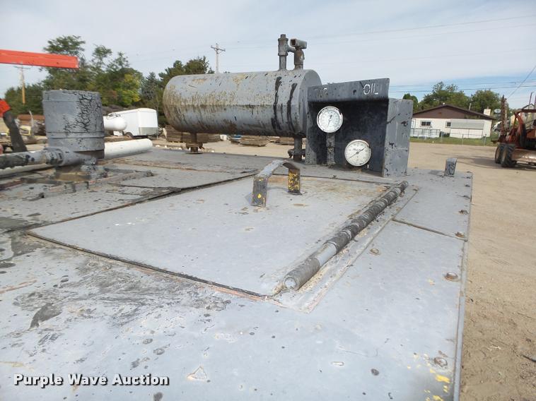 image for item L4062 1995 Crack Pro 400 tar kettle