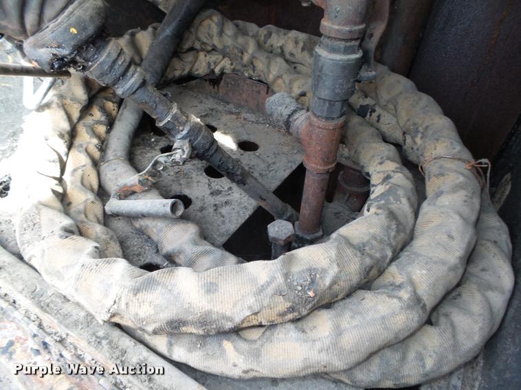 image for item L4062 1995 Crack Pro 400 tar kettle