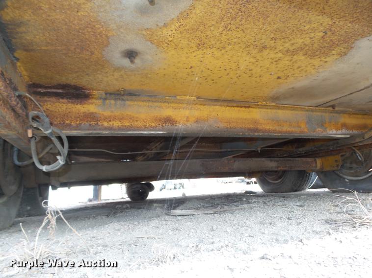 image for item L4062 1995 Crack Pro 400 tar kettle