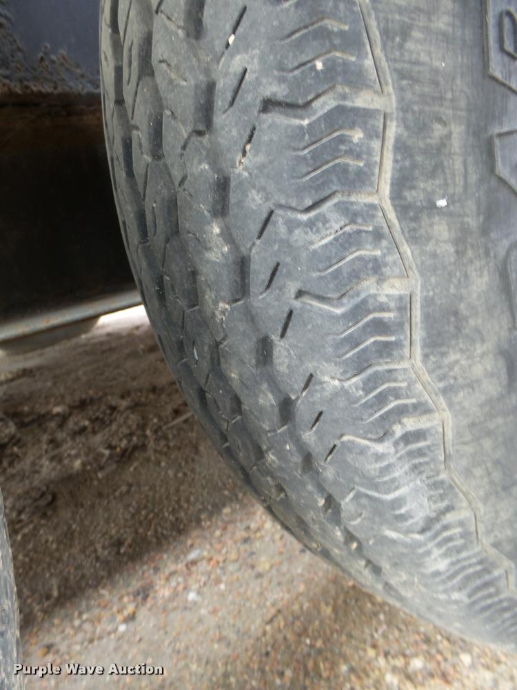 image for item L4062 1995 Crack Pro 400 tar kettle