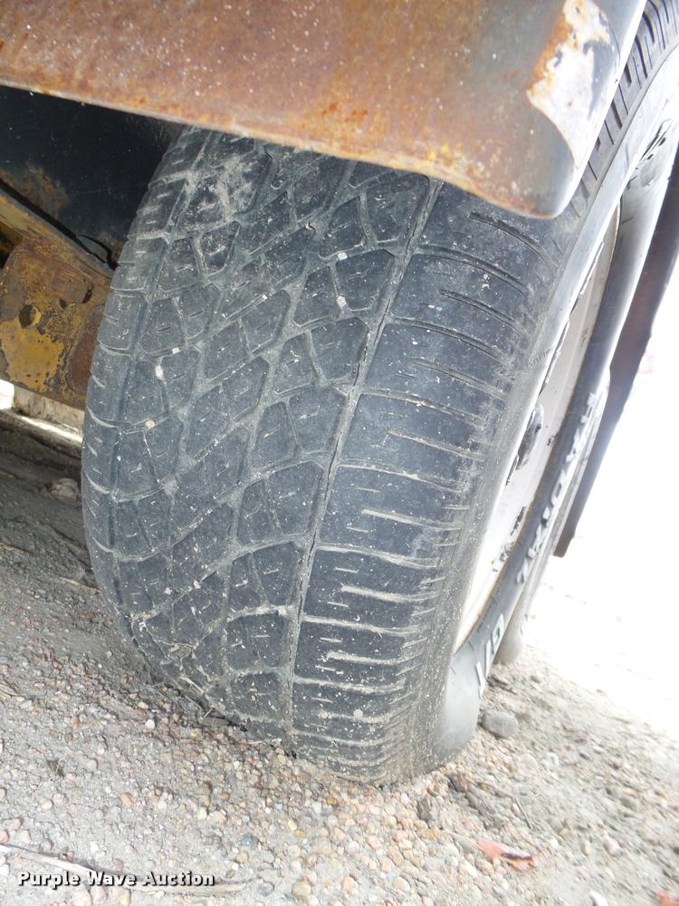 image for item L4062 1995 Crack Pro 400 tar kettle