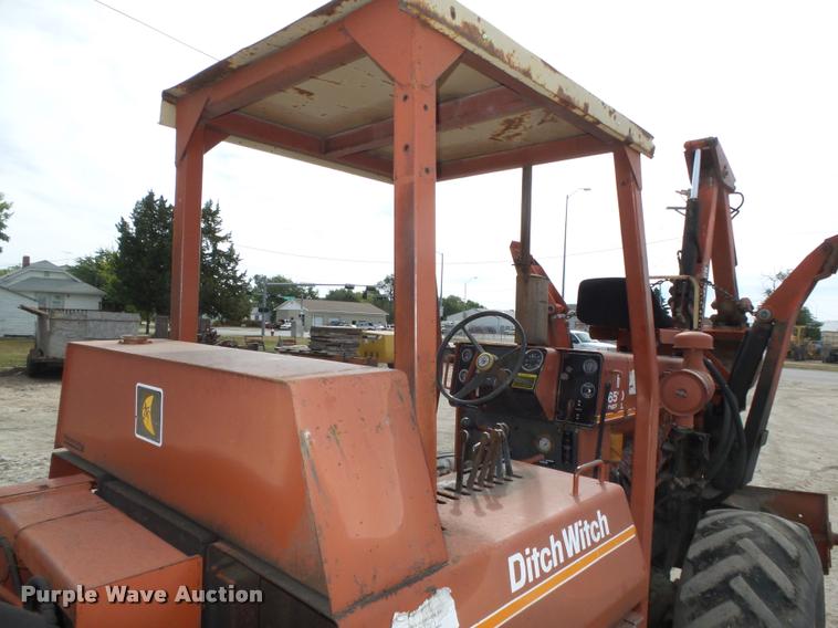 image for item L4063 Ditch Witch 6510DD trencher