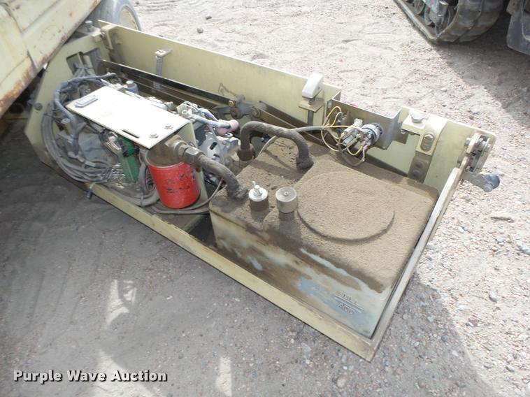 image for item L4067 JLG 2632E2 scissor lift