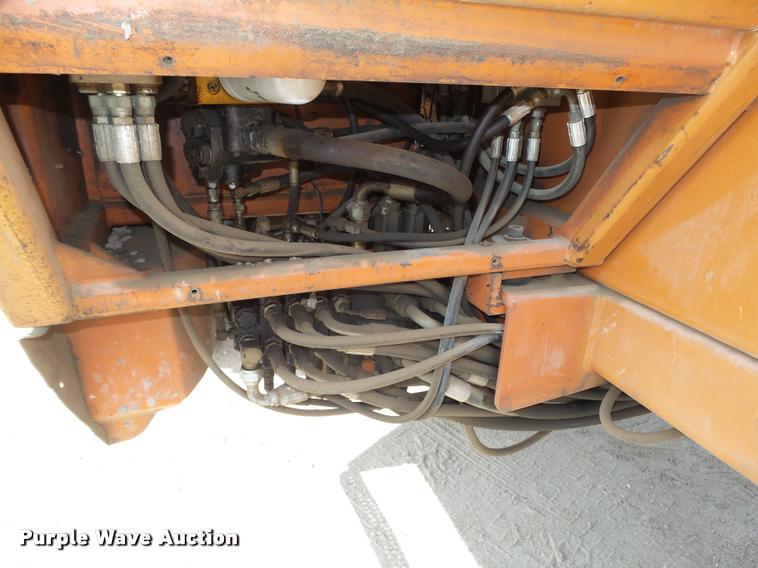 image for item L4068 Lull 644D-34 Highlander telehandler