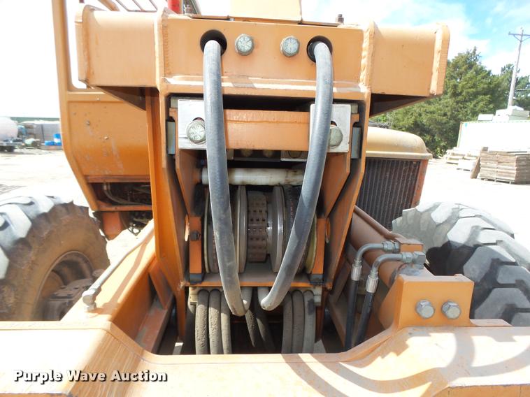 image for item L4068 Lull 644D-34 Highlander telehandler