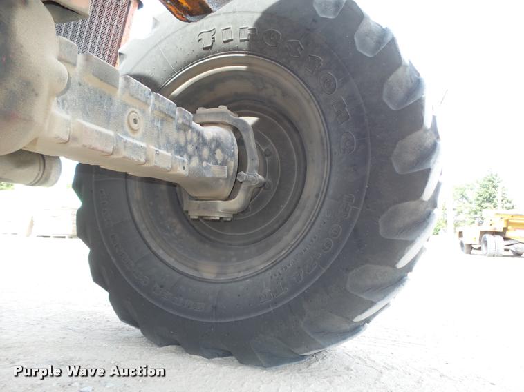 image for item L4068 Lull 644D-34 Highlander telehandler