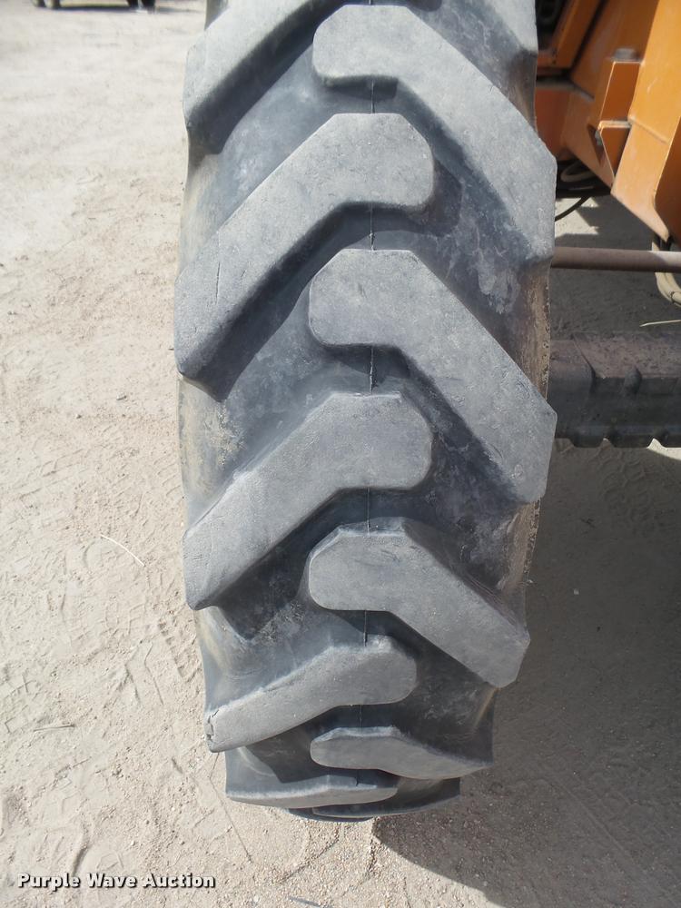 image for item L4068 Lull 644D-34 Highlander telehandler