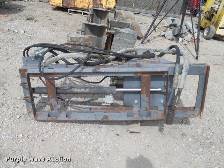 image for item L4069 2002 Coneqtec SSG-7 skid steer asphalt slot cutter