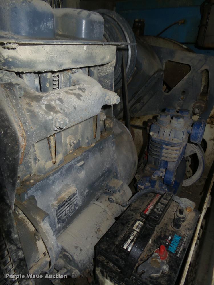 image for item L4075 Putzmeister fire proofing pump