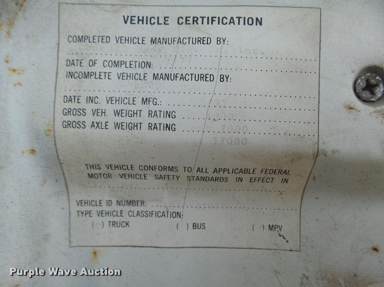 image for item L4095 1977 Ford F600 truck cab and chassis