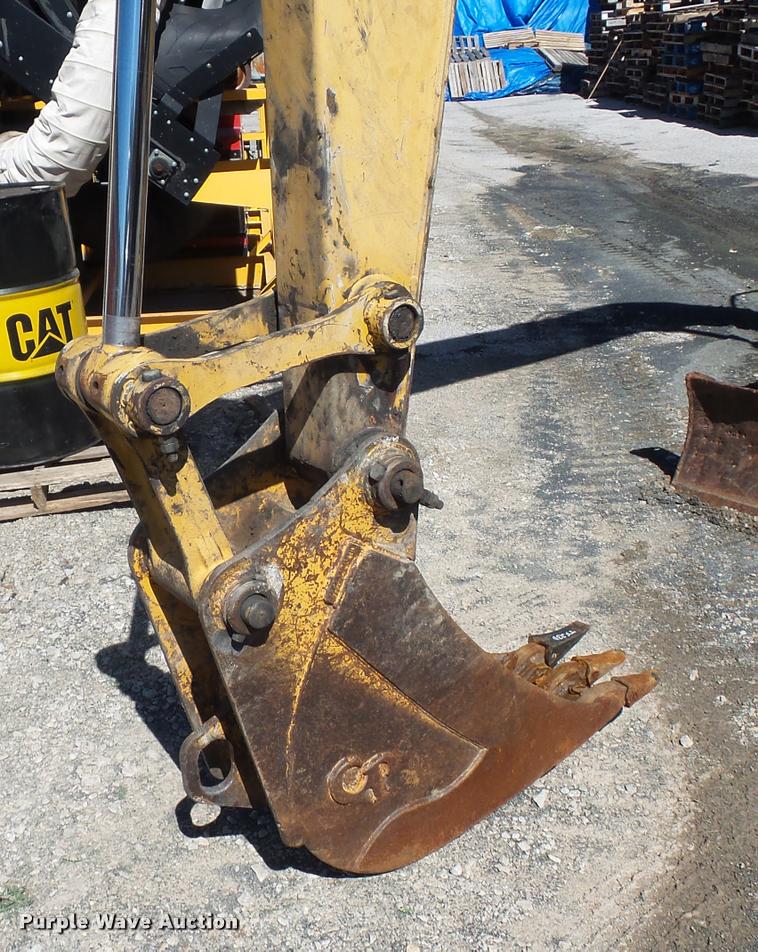 image for item L4259 John Deere 80C compact excavator