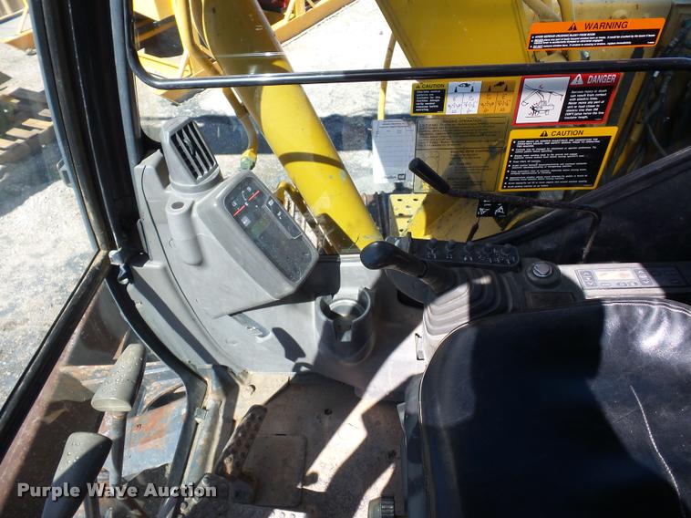 image for item L4259 John Deere 80C compact excavator