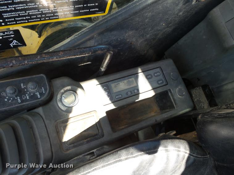 image for item L4259 John Deere 80C compact excavator