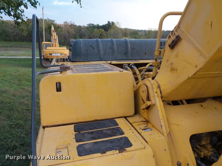 image for item L4337 1997 Komatsu PC300LC-6LC excavator