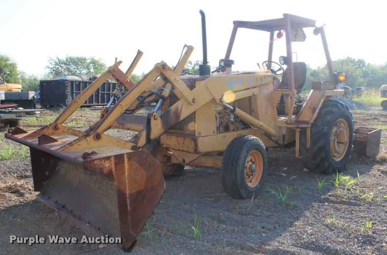 image for item L4792 1991 Case 480F landscape tractor