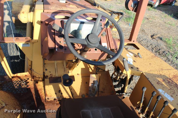 image for item L4792 1991 Case 480F landscape tractor