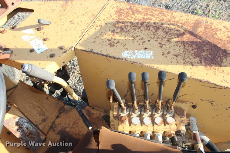 image for item L4792 1991 Case 480F landscape tractor