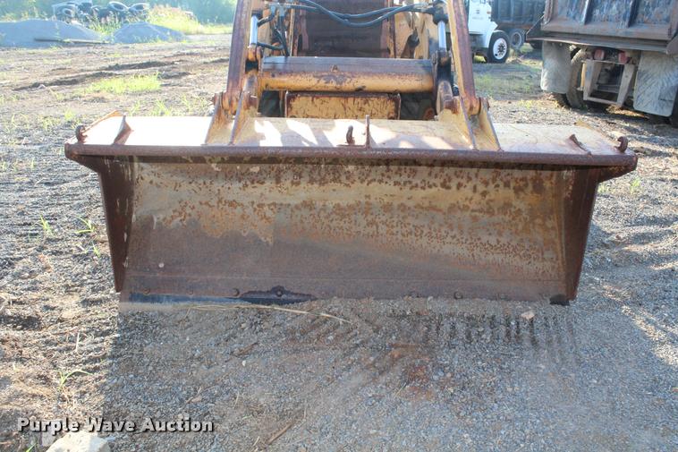 image for item L4792 1991 Case 480F landscape tractor